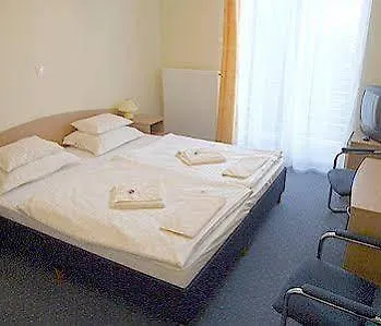 Papillon * Будапешт